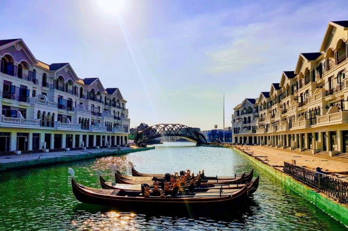 Giá vé đi thuyền sông Venice Grand World Phú Quốc
