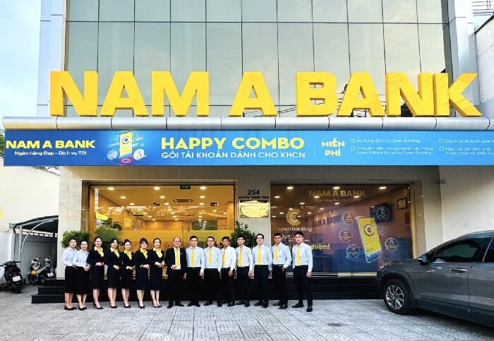 ngân hàng và cây ATM ở Phú Quốc