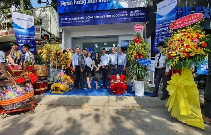 ngân hàng và cây ATM ở Phú Quốc