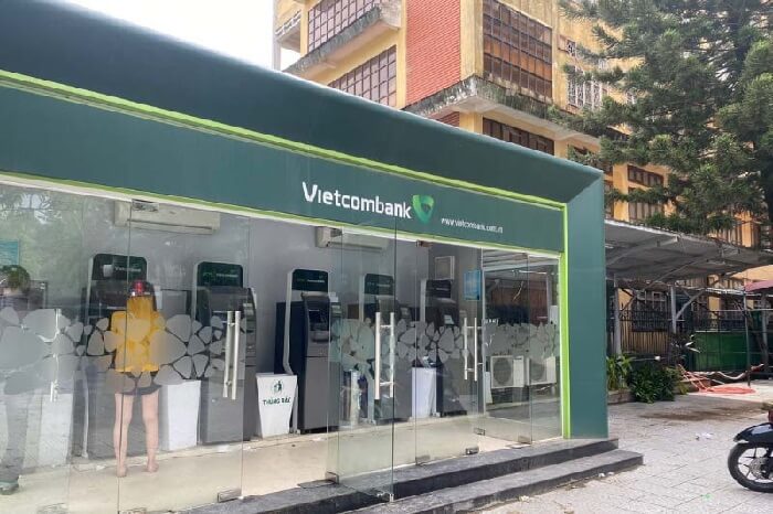 ngân hàng và cây ATM ở Phú Quốc