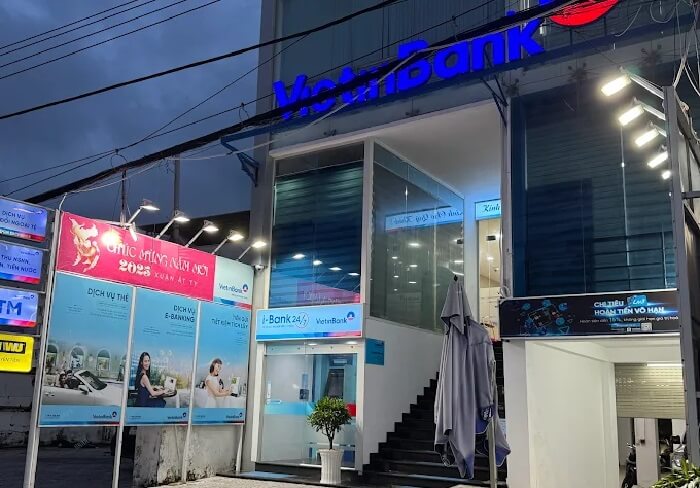 ngân hàng và cây ATM ở Phú Quốc