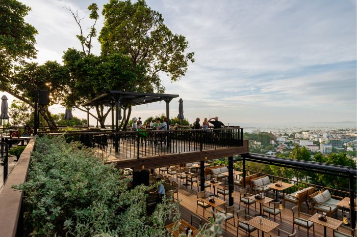 Quán cafe Chuồn Chuồn Bistro & Bar Phú Quốc