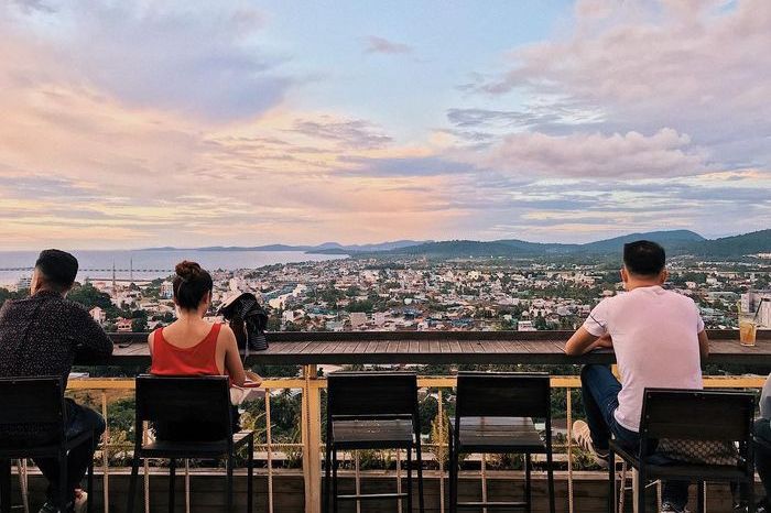 Quán cafe Chuồn Chuồn Bistro & Bar Phú Quốc