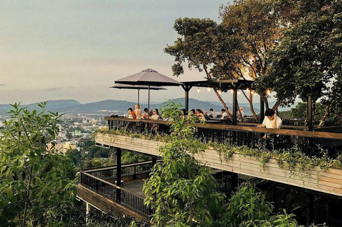 Quán cafe Chuồn Chuồn Bistro & Bar Phú Quốc